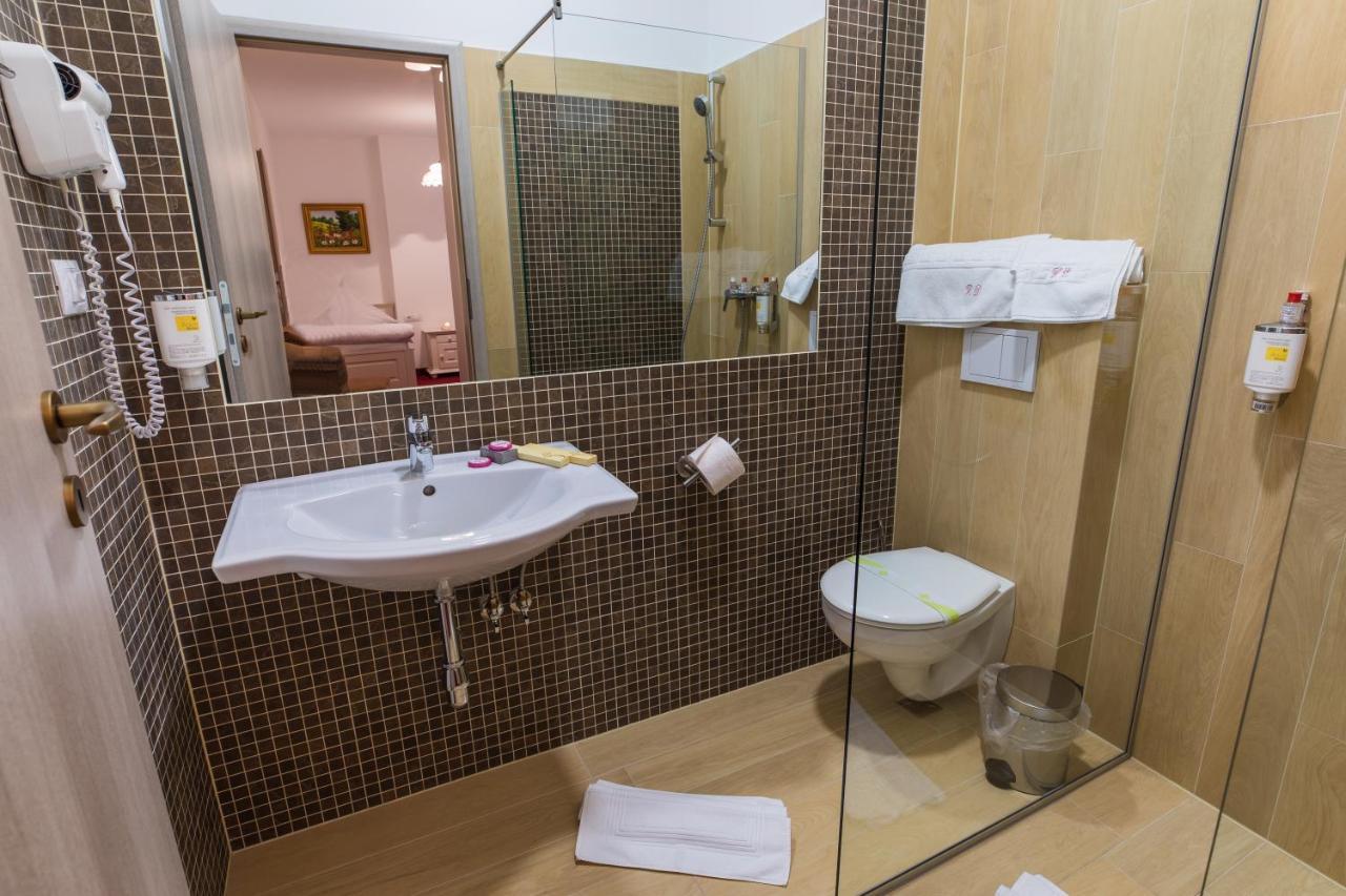 Hotel Casa David 4*